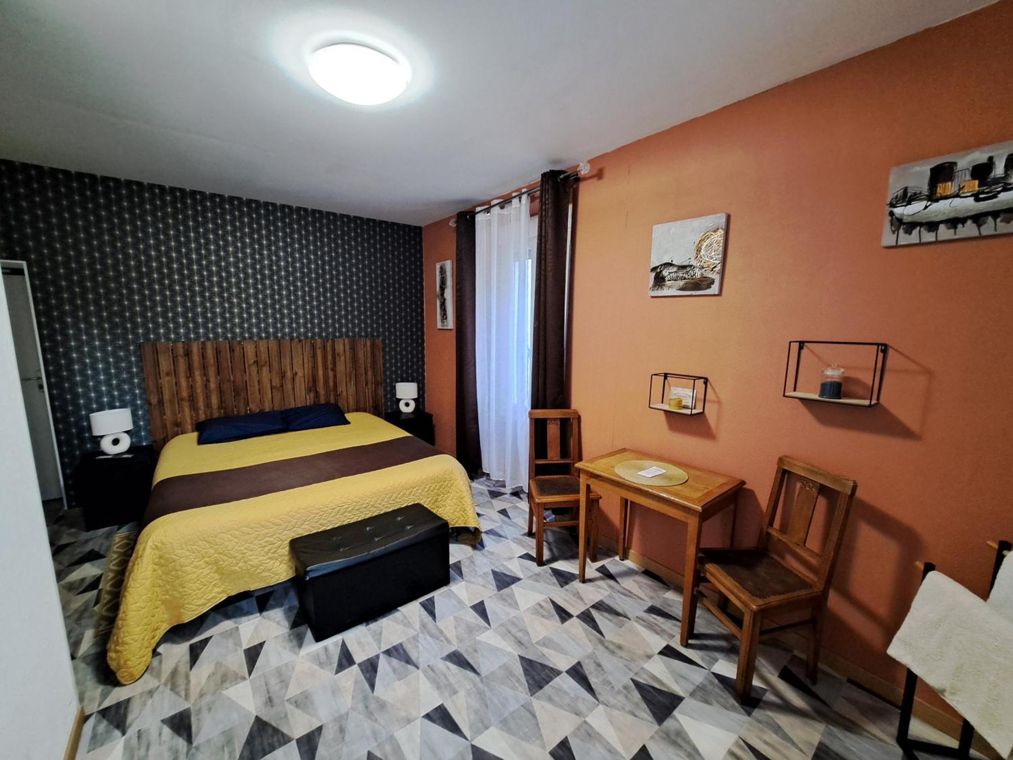 Hotel Le Bearn Bagneres-de-Bigorre Exterior photo